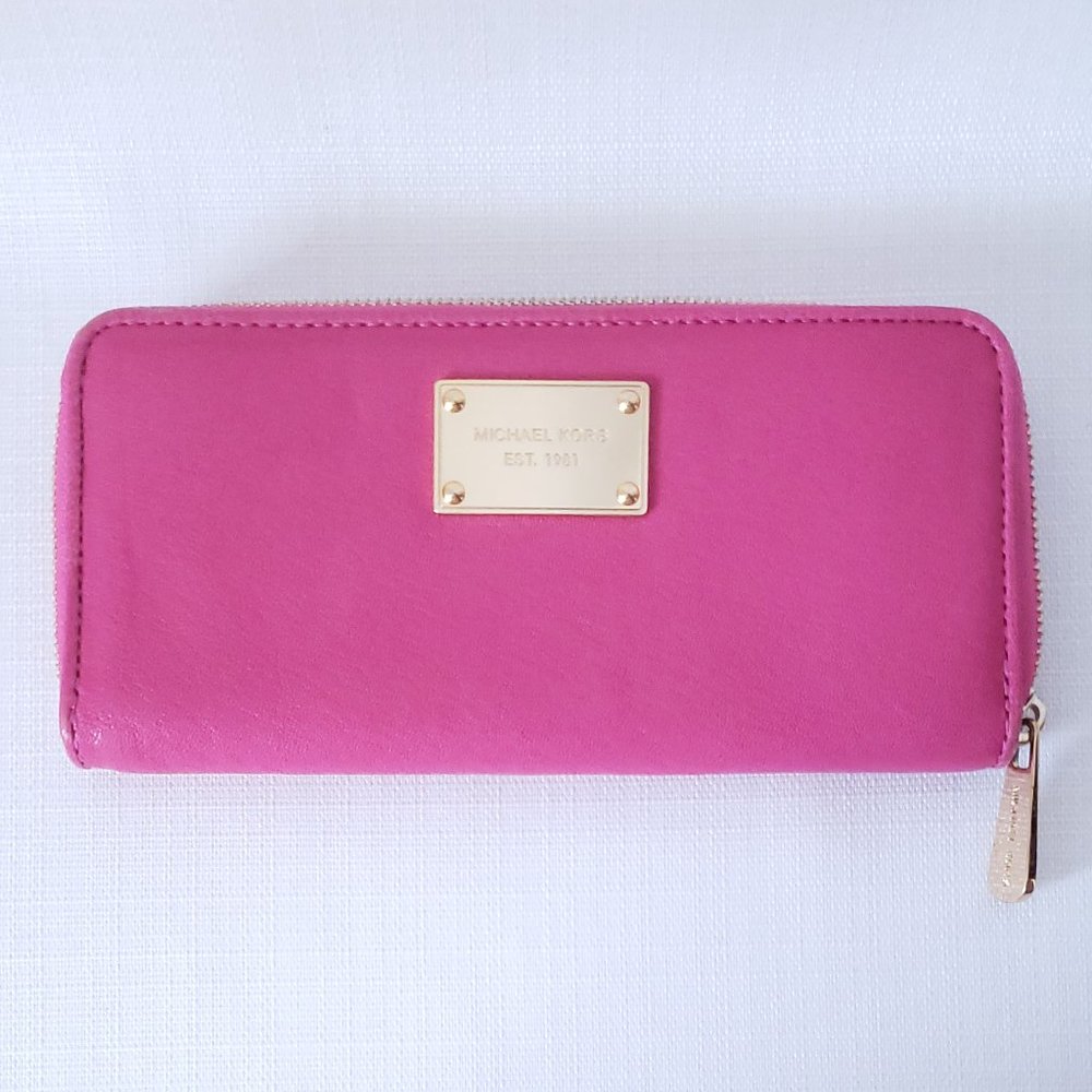 Michael Kors Pink Clutch